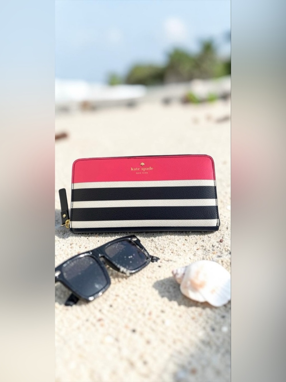 Kate Spade New York Womens Hyde Lane Stripe Michele Wallet